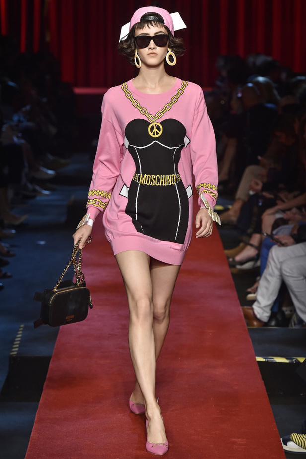 مجموعة Moschino لربيع وصيف ٢٠١٧!