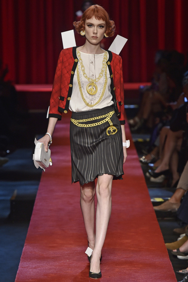 مجموعة Moschino لربيع وصيف ٢٠١٧!