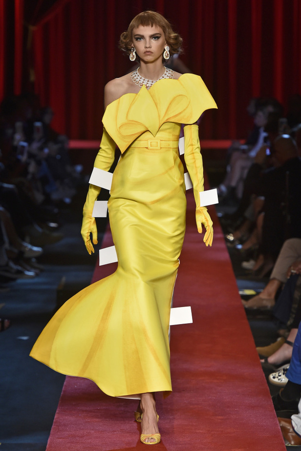 مجموعة Moschino لربيع وصيف ٢٠١٧!