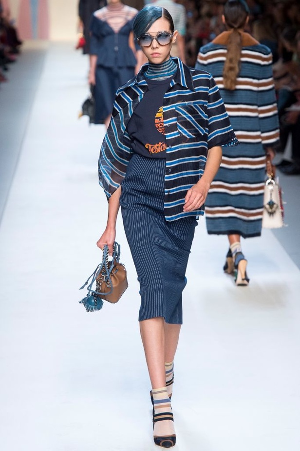 مجموعة Fendi لربيع وصيف 2018 للأزياء الجاهزة !