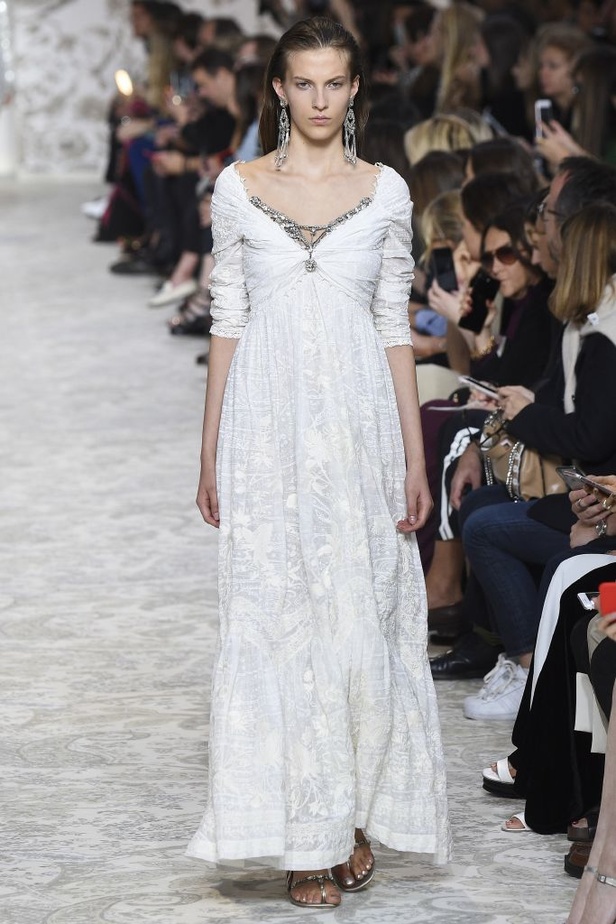 عرض أزياء “ايترو” Etro لربيع وصيف 2018 !