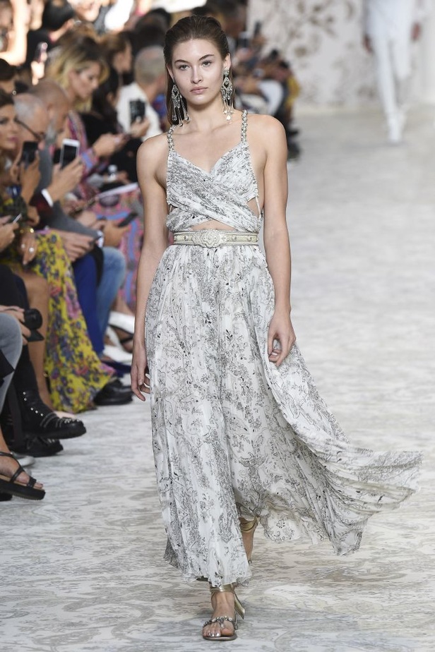 عرض أزياء “ايترو” Etro لربيع وصيف 2018 !