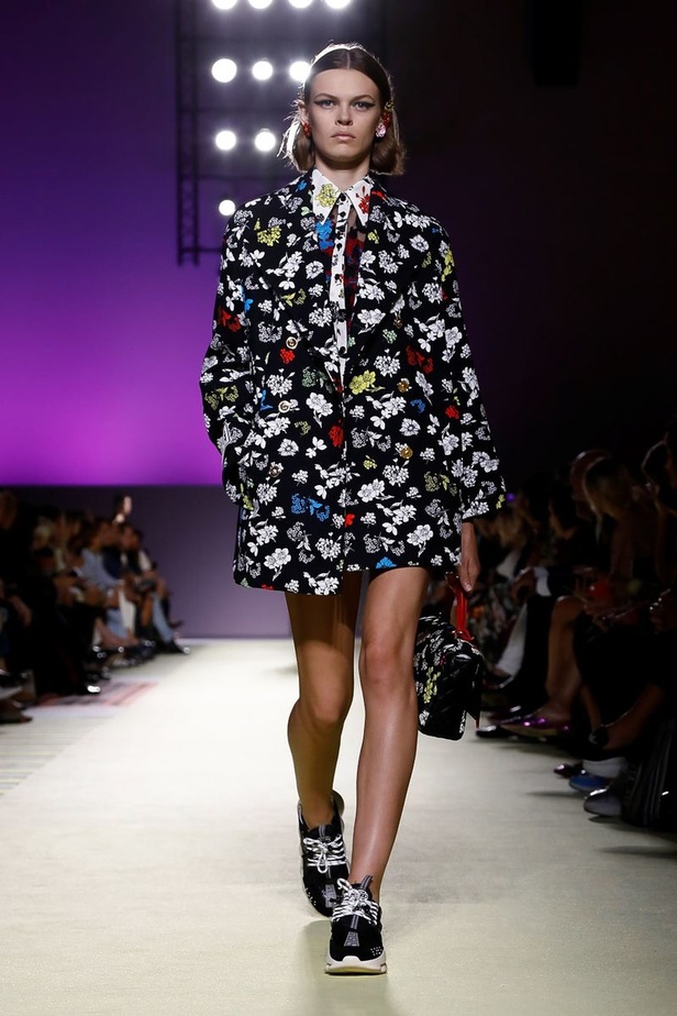 مجموعة فيرساتشي لموسم ربيع وصيف 2019