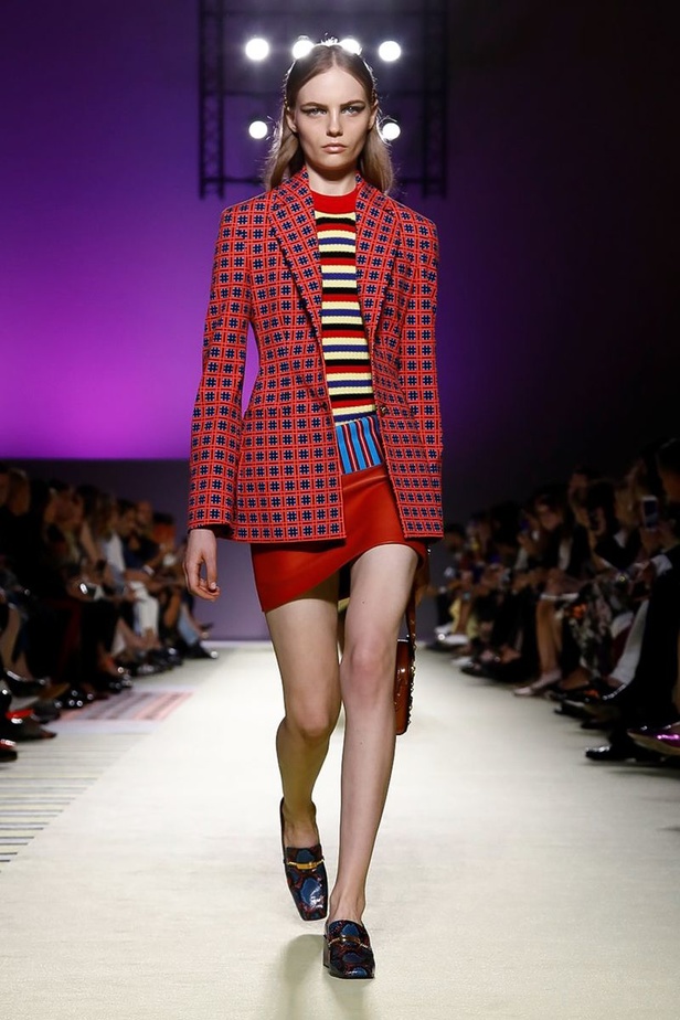 مجموعة فيرساتشي لموسم ربيع وصيف 2019