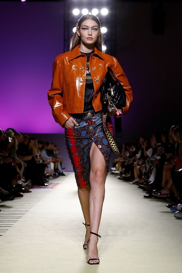 مجموعة فيرساتشي لموسم ربيع وصيف 2019