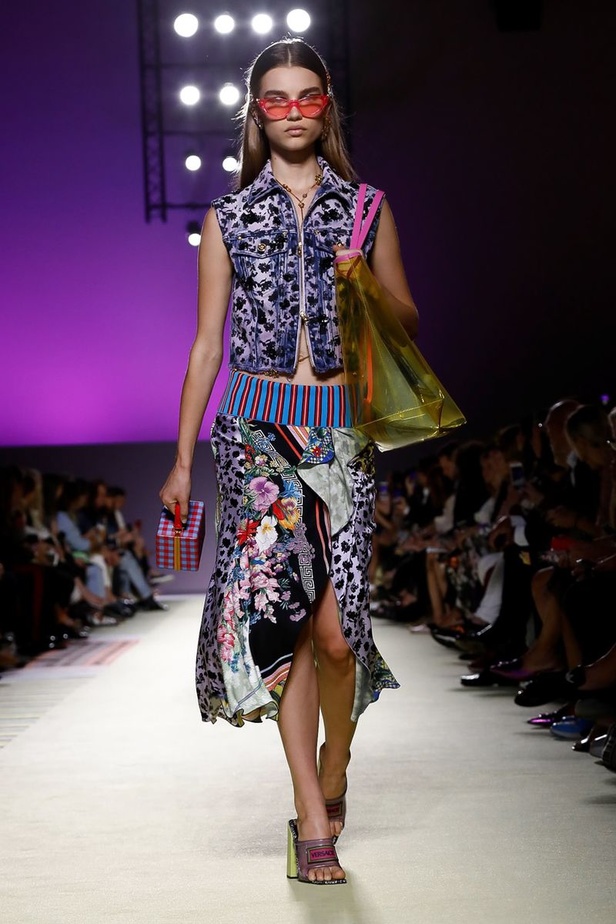 مجموعة فيرساتشي لموسم ربيع وصيف 2019