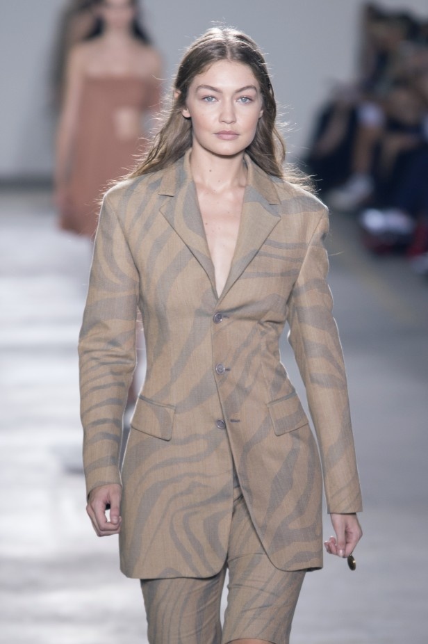 مجموعة Roberto Cavalli لربيع وصيف 2019