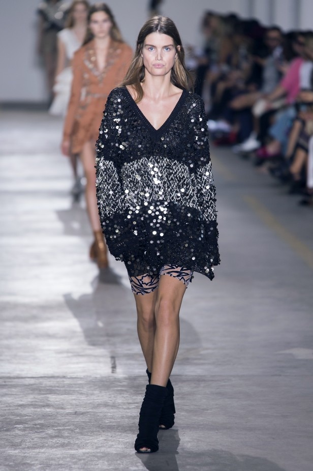 مجموعة Roberto Cavalli لربيع وصيف 2019