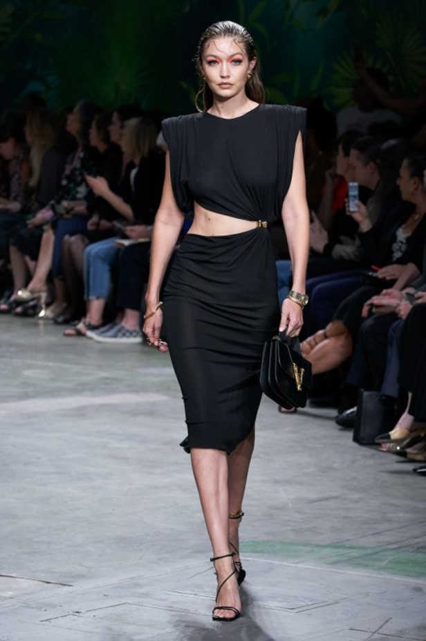 عرض ازياء Versace SS20