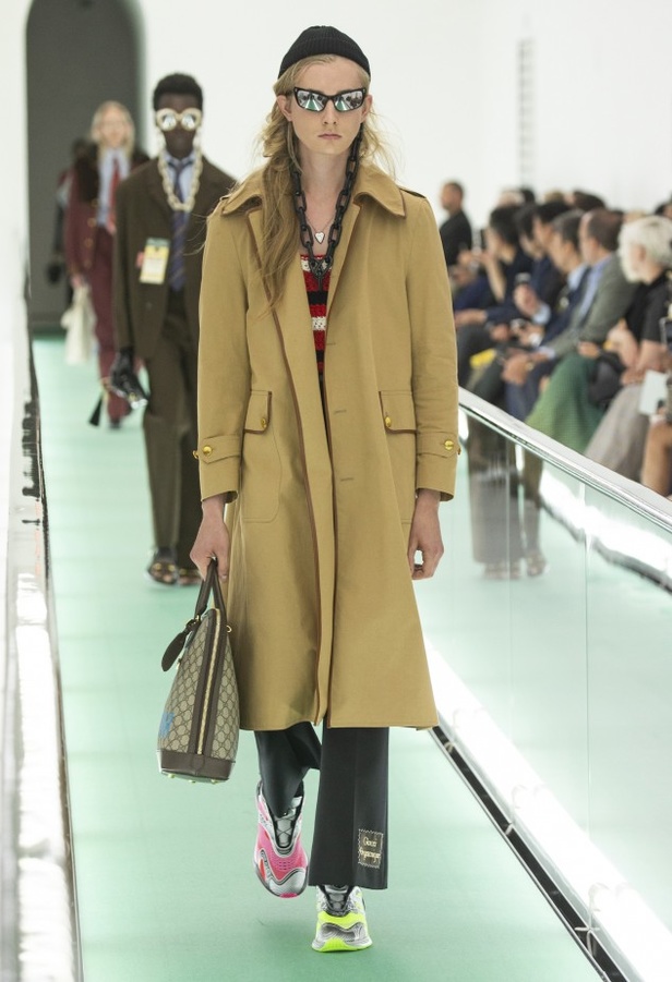 اسبوع الموضة في ميلان 2019 عرض أزياء GUCCI لربيع وصيف 2020