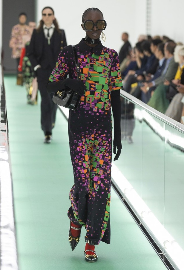 اسبوع الموضة في ميلان 2019 عرض أزياء GUCCI لربيع وصيف 2020