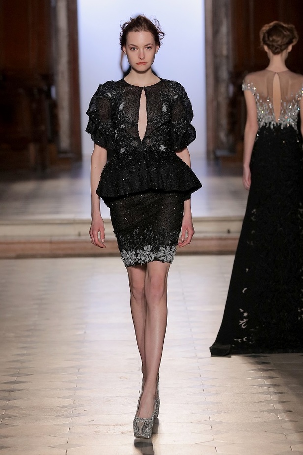 مجموعة الألبسة الراقية من طوني ورد لربيع 2017