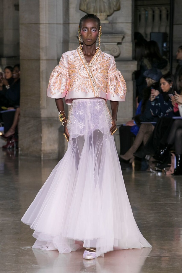 مجموعة جورج حبيقة للأزياء الفاخرة لربيع وصيف 2017  !