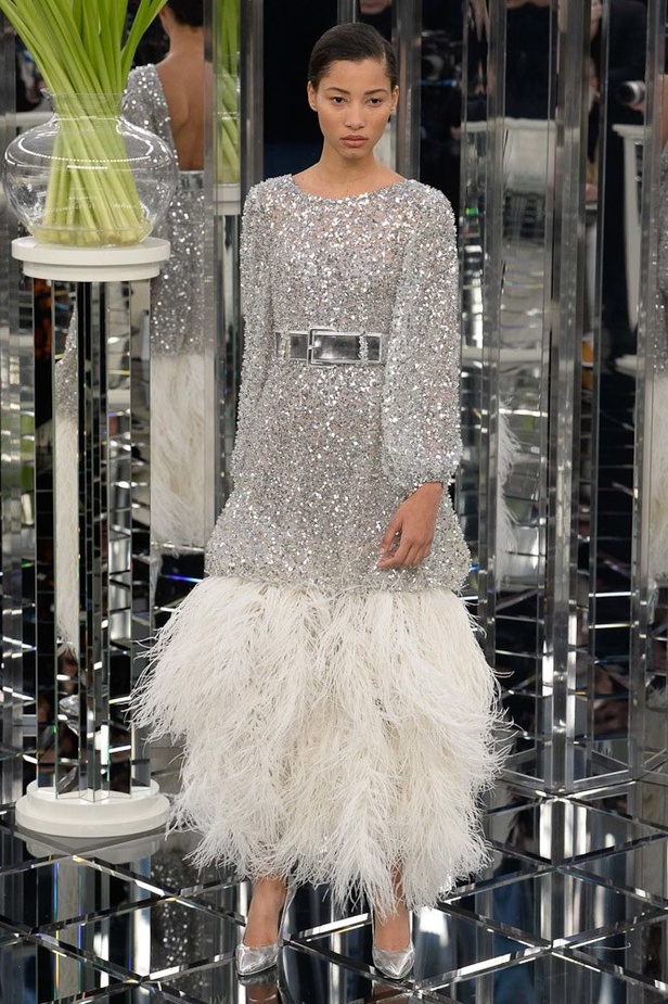 شاهدي مجموعة شانيل الراقية لصيف 2017