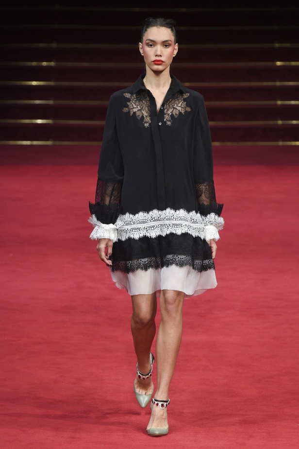 عرض أزياء Alexis Mabille لربيع 2018