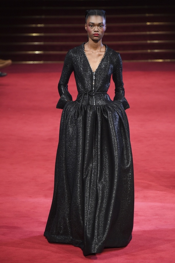 عرض أزياء Alexis Mabille لربيع 2018