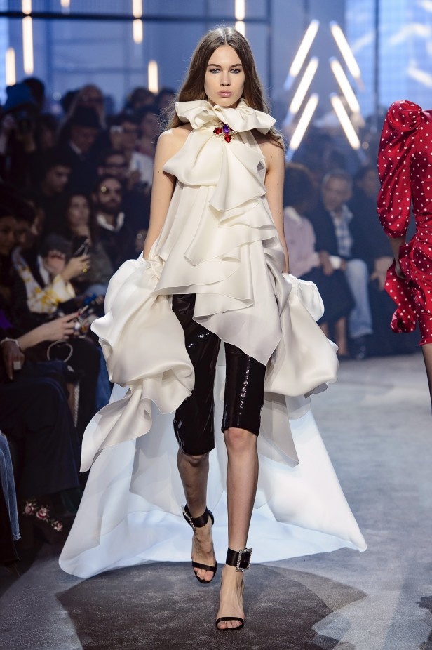 مجموعة Alexandre Vauthier للهوت كوتور لربيع وصيف 2018 