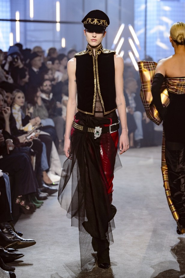 مجموعة Alexandre Vauthier للهوت كوتور لربيع وصيف 2018 