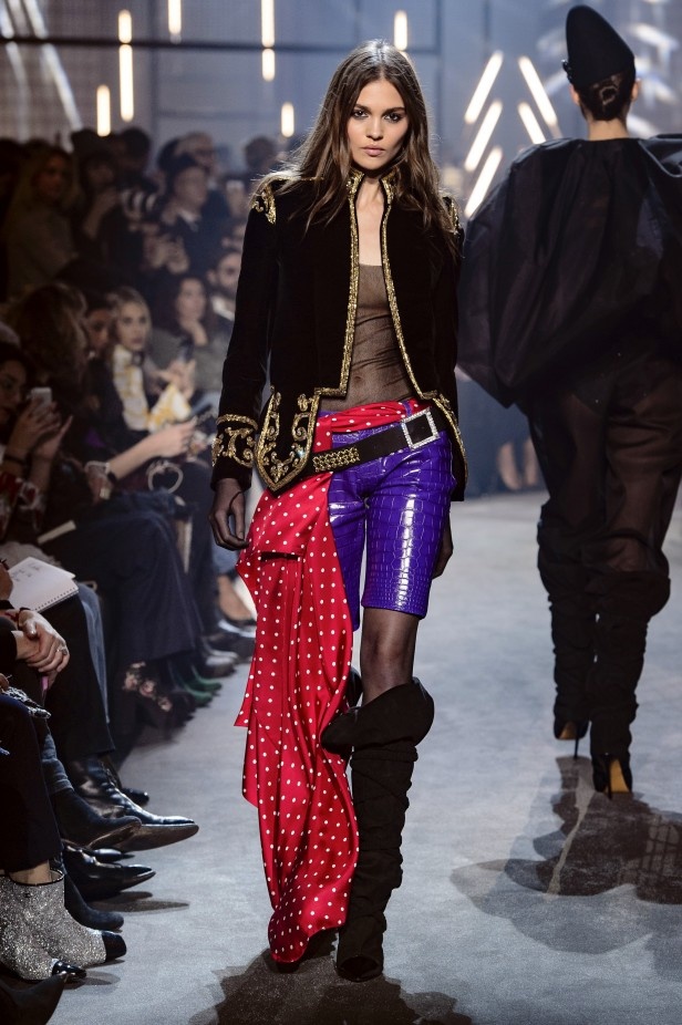 مجموعة Alexandre Vauthier للهوت كوتور لربيع وصيف 2018 