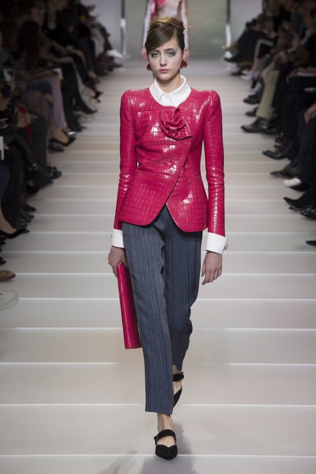 مجموعة Giorgio Armani للهوت كوتور لربيع وصيف 2018