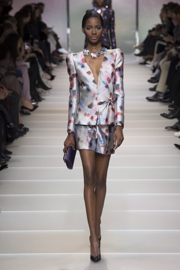 مجموعة Giorgio Armani للهوت كوتور لربيع وصيف 2018