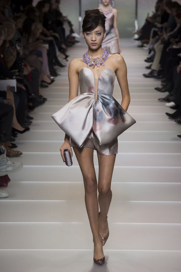 مجموعة Giorgio Armani للهوت كوتور لربيع وصيف 2018