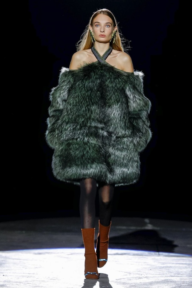 عرض أزياء ‏Marco de Vincenzo‏ لخريف وشتاء 2019‏