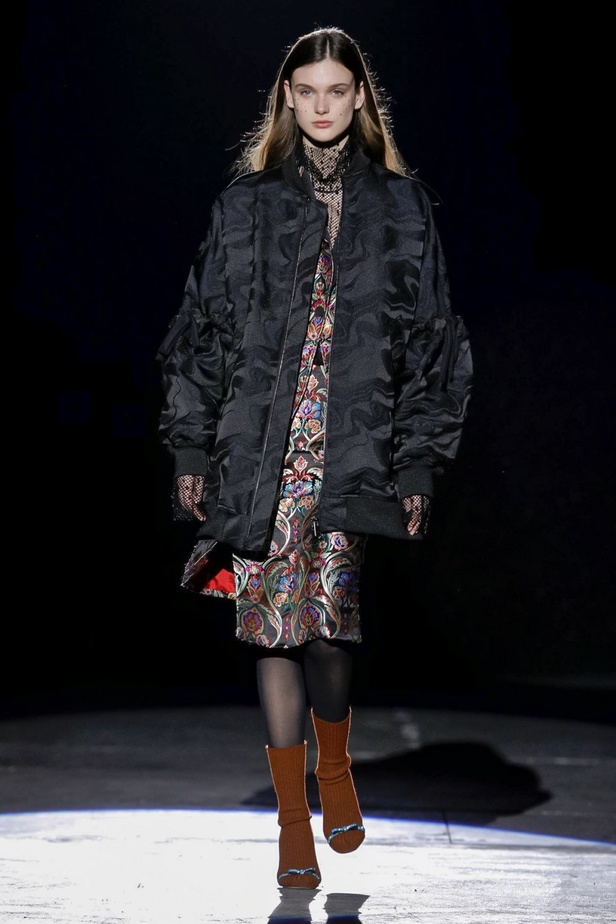 عرض أزياء ‏Marco de Vincenzo‏ لخريف وشتاء 2019‏