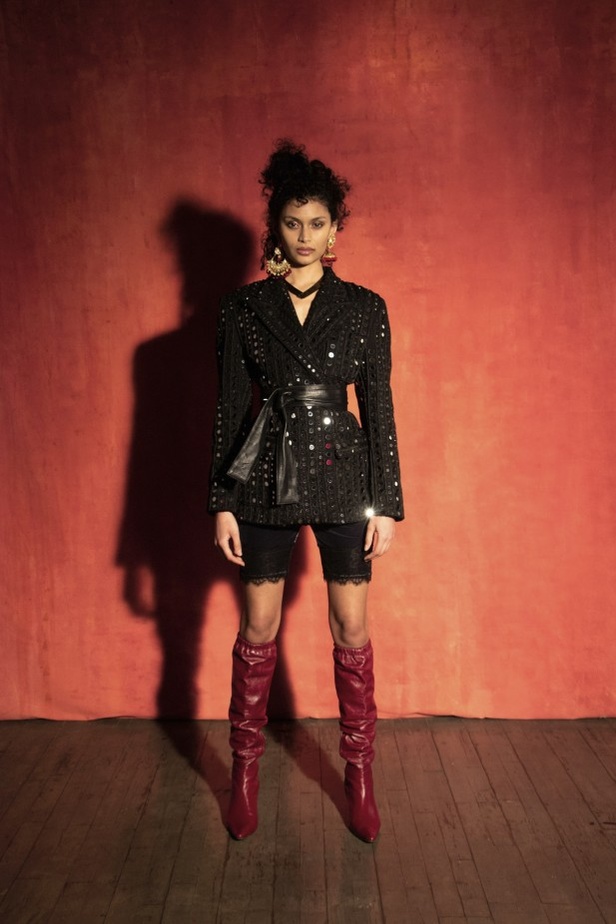 عرض أزياء OSMAN لخريف وشتاء 2021 ضمن أسبوع الموضة في لندن