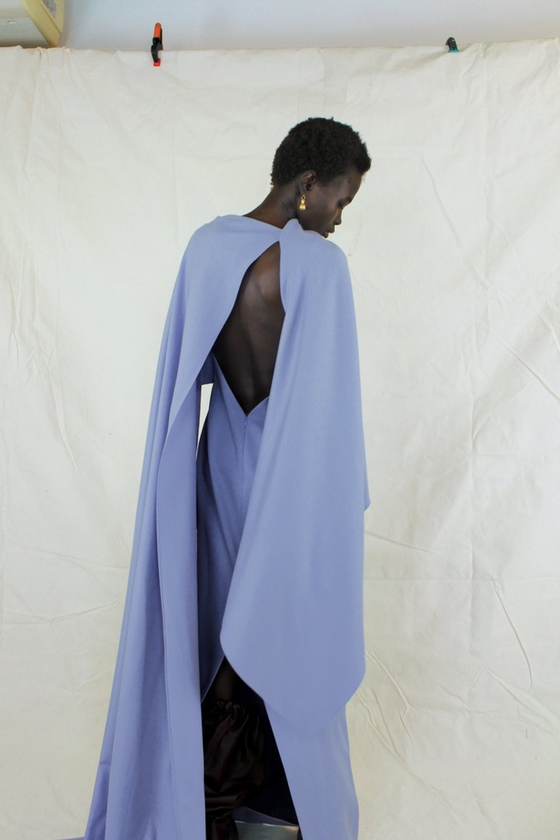 عرض ازياء مجموعة Roksanda لموسم خريف وشتاء 2021