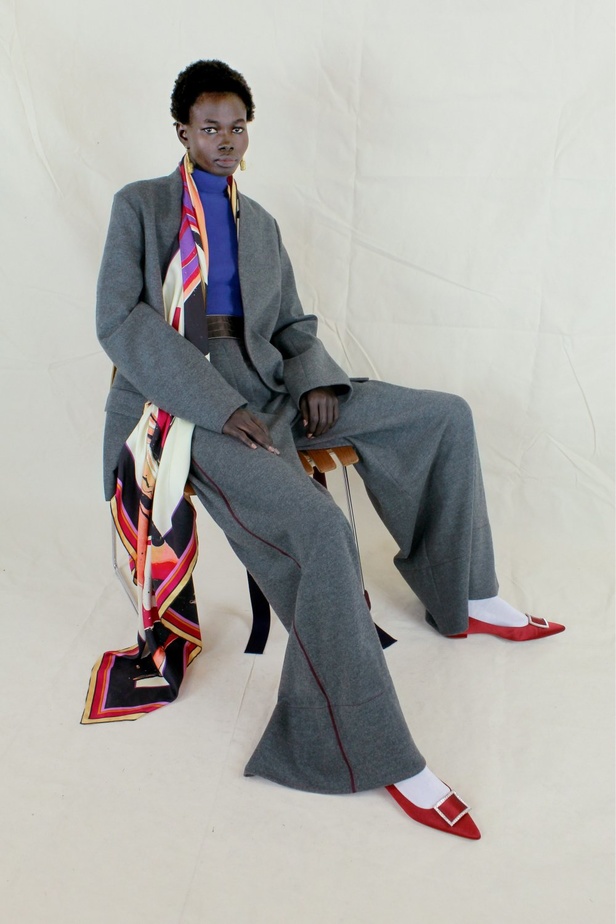 عرض ازياء مجموعة Roksanda لموسم خريف وشتاء 2021