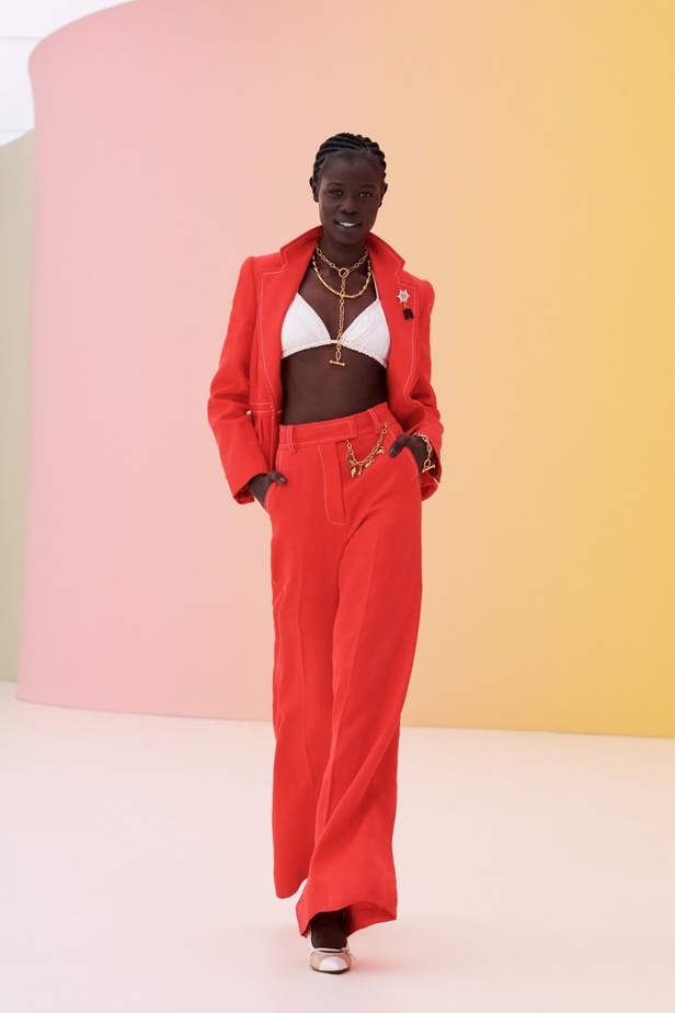 مجموعة Zimmerman ريزوت 2022 تأخذك في إجازة شاطئية