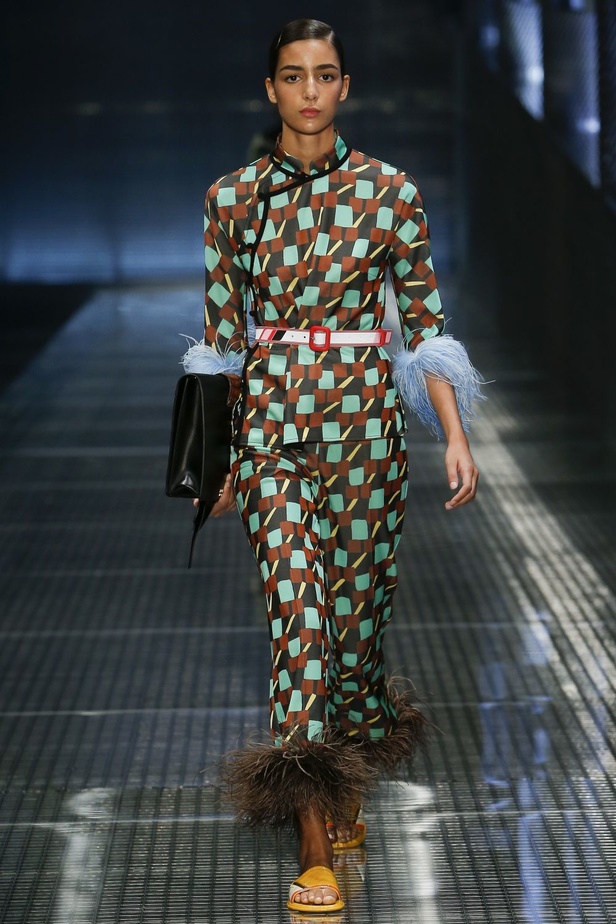 مجموعة Prada  لربيع وصيف 2017