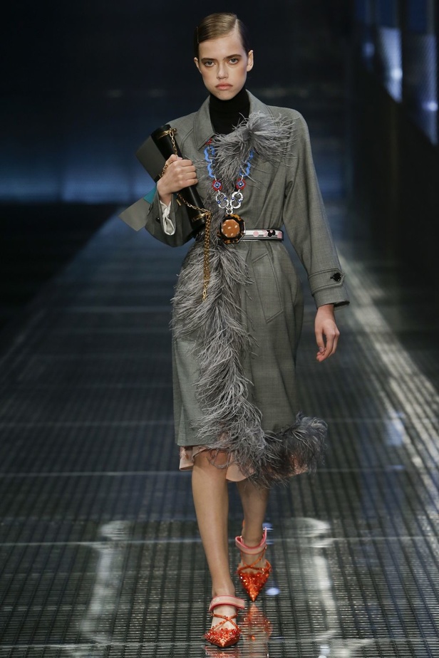 مجموعة Prada  لربيع وصيف 2017