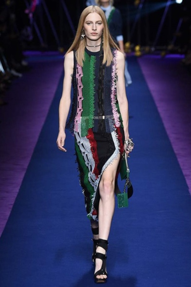 مجموعة "فيرساتشي" لموسم ربيع وصيف 2017