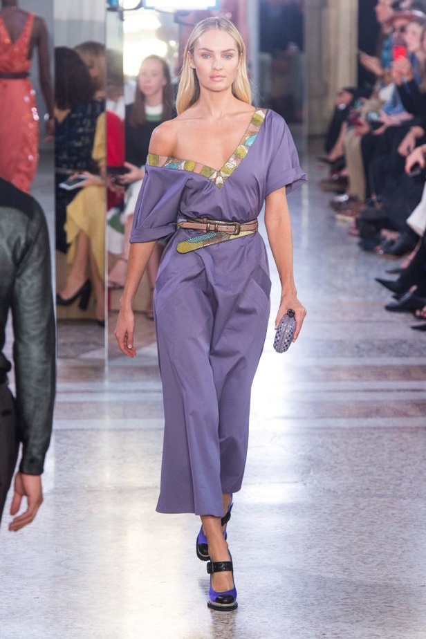 مجموعة “بوتيغا فينيتا” للأزياء لربيع وصيف 2018 !