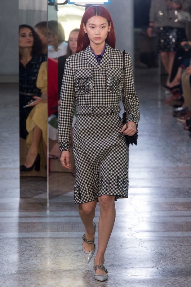 مجموعة “بوتيغا فينيتا” للأزياء لربيع وصيف 2018 !