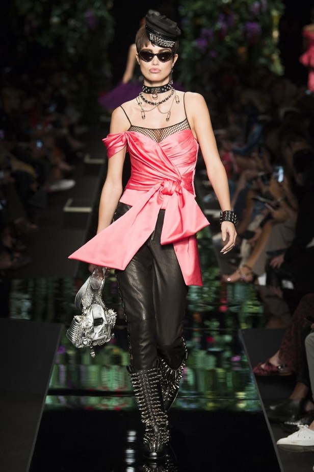 مجموعة Moschino لربيع وصيف 2018