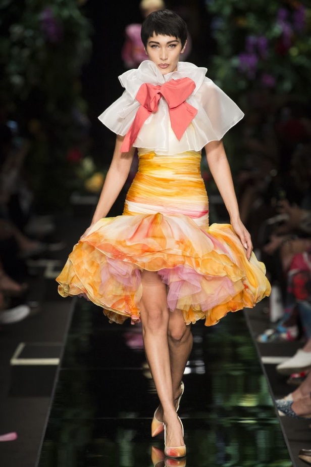 مجموعة Moschino لربيع وصيف 2018