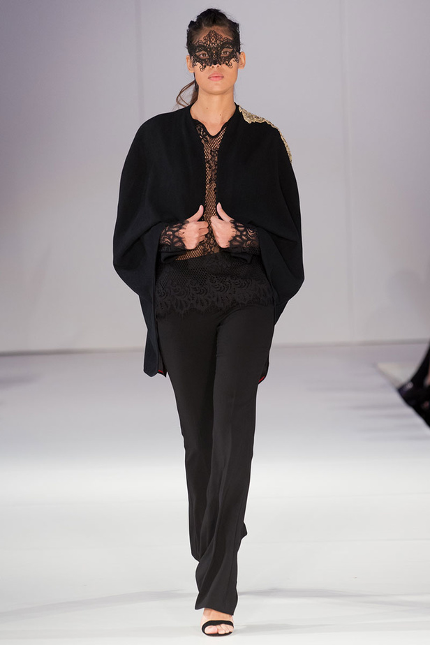 موديلات قفطان مغربي من اسبوع الموضة في لندن