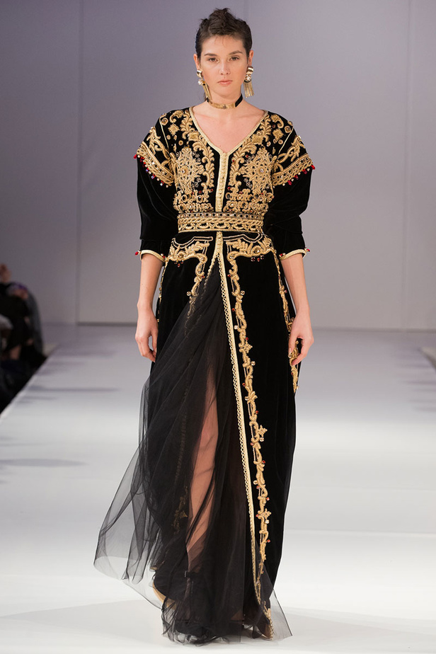 موديلات قفطان مغربي من اسبوع الموضة في لندن