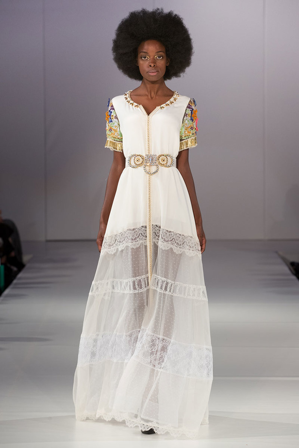 موديلات قفطان مغربي من اسبوع الموضة في لندن