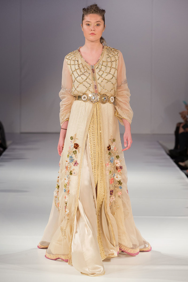 موديلات قفطان مغربي من اسبوع الموضة في لندن