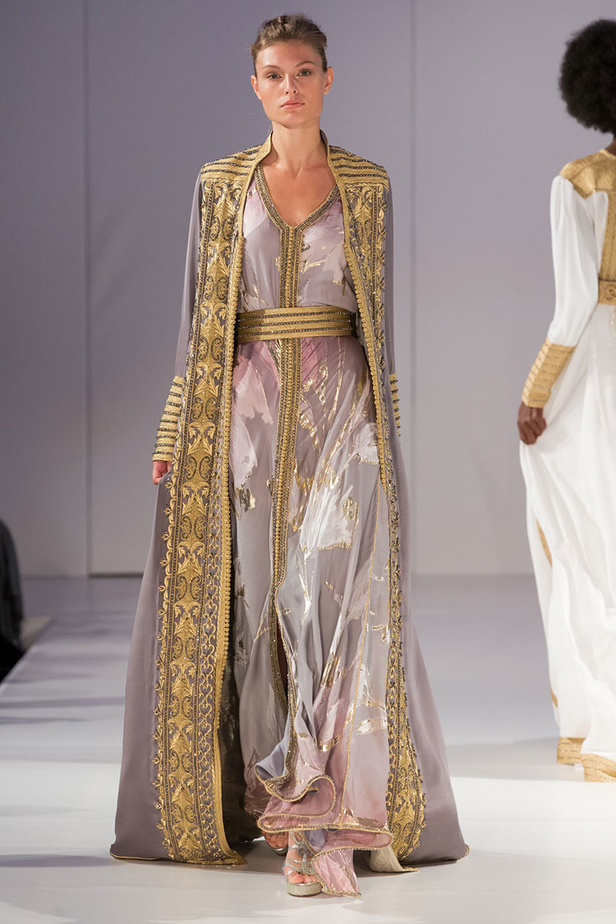 موديلات قفطان مغربي من اسبوع الموضة في لندن