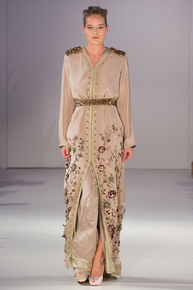 موديلات قفطان مغربي من اسبوع الموضة في لندن