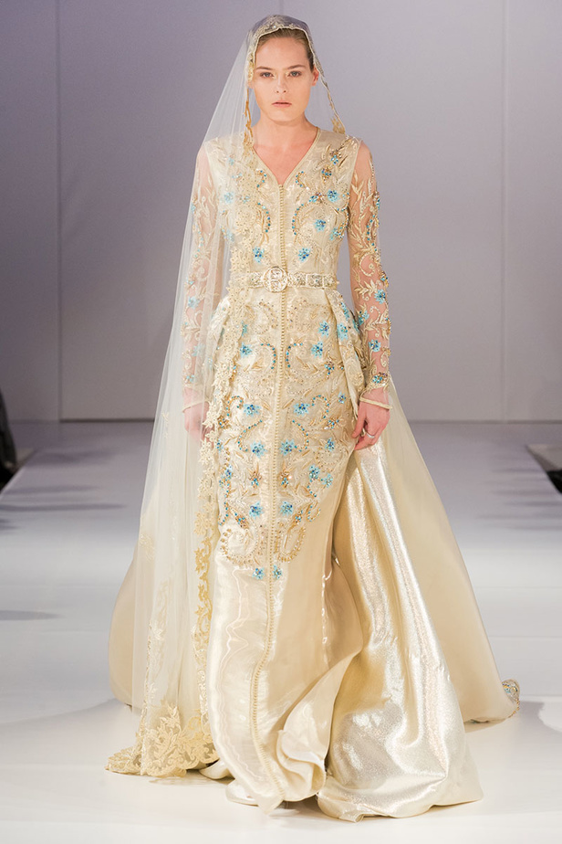 موديلات قفطان مغربي من اسبوع الموضة في لندن