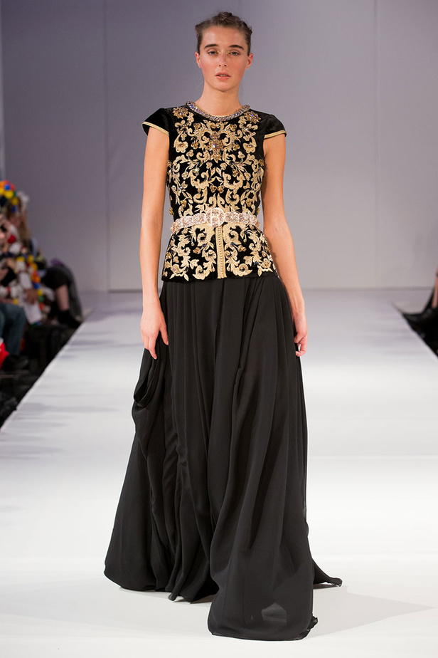 موديلات قفطان مغربي من اسبوع الموضة في لندن