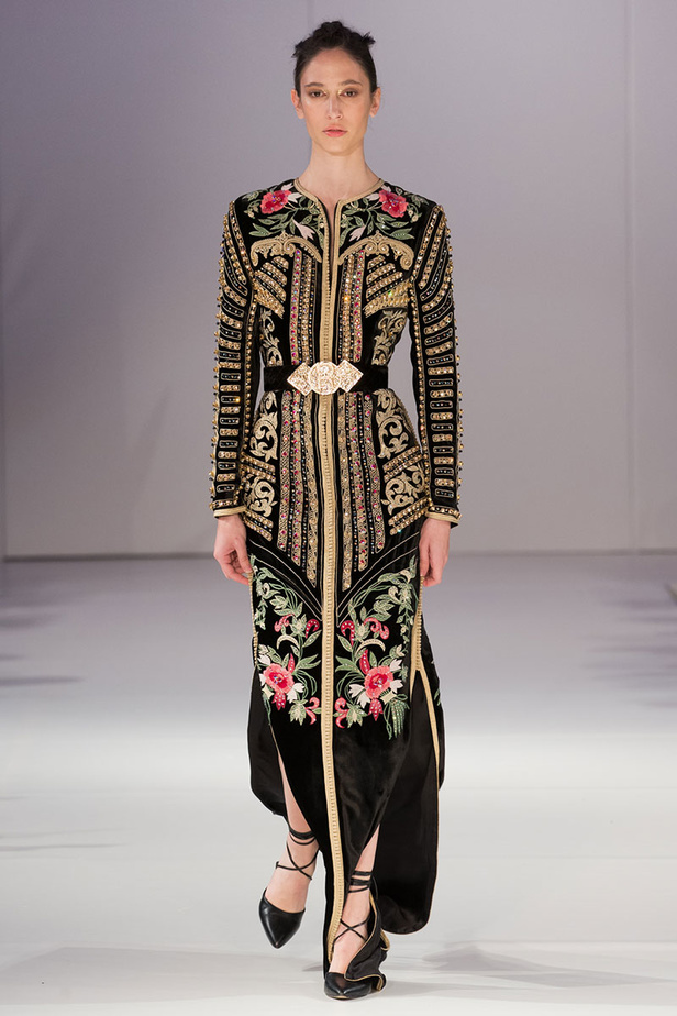 موديلات قفطان مغربي من اسبوع الموضة في لندن