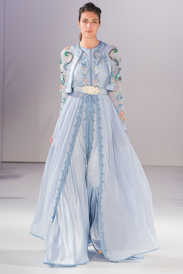 موديلات قفطان مغربي من اسبوع الموضة في لندن