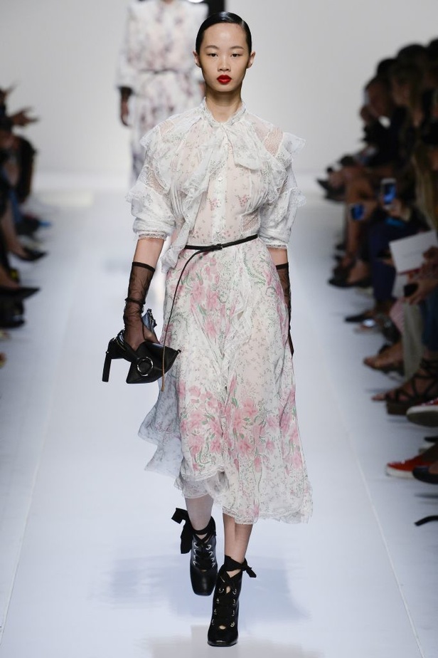 مجموعة ارمانو سيرفينو لربيع و صيف 2018